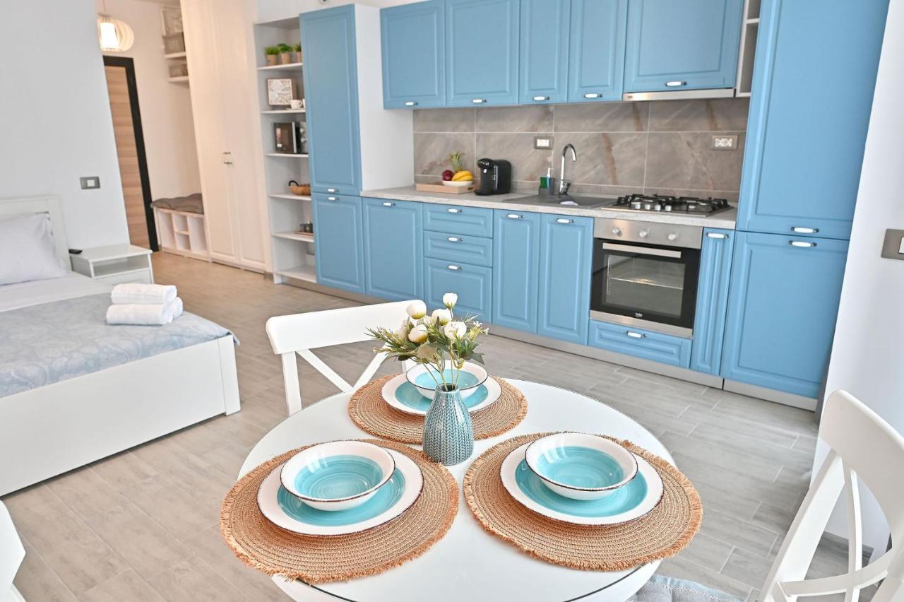 Sea Shore Apartments - Spa N Pools Beach Resort Mamaia Eksteriør bilde
