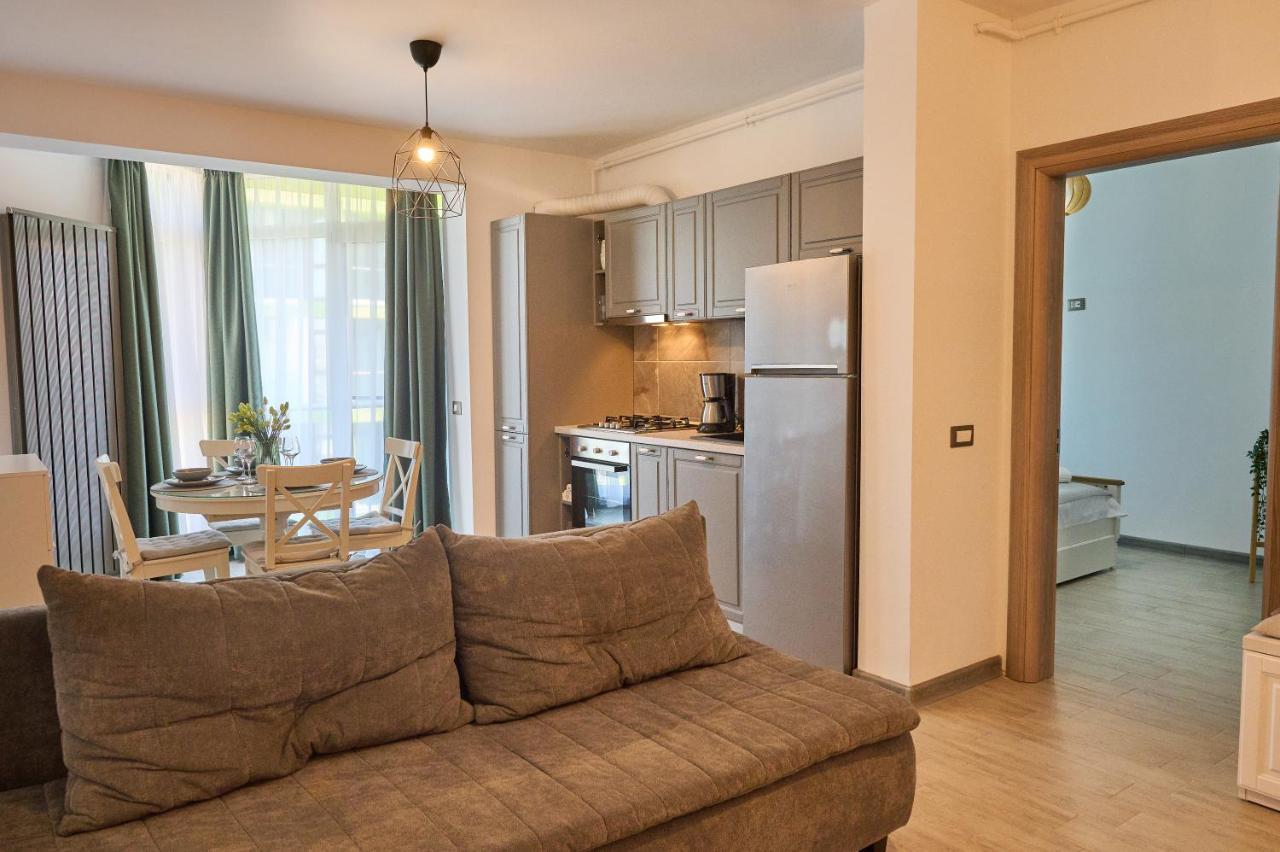 Sea Shore Apartments - Spa N Pools Beach Resort Mamaia Eksteriør bilde