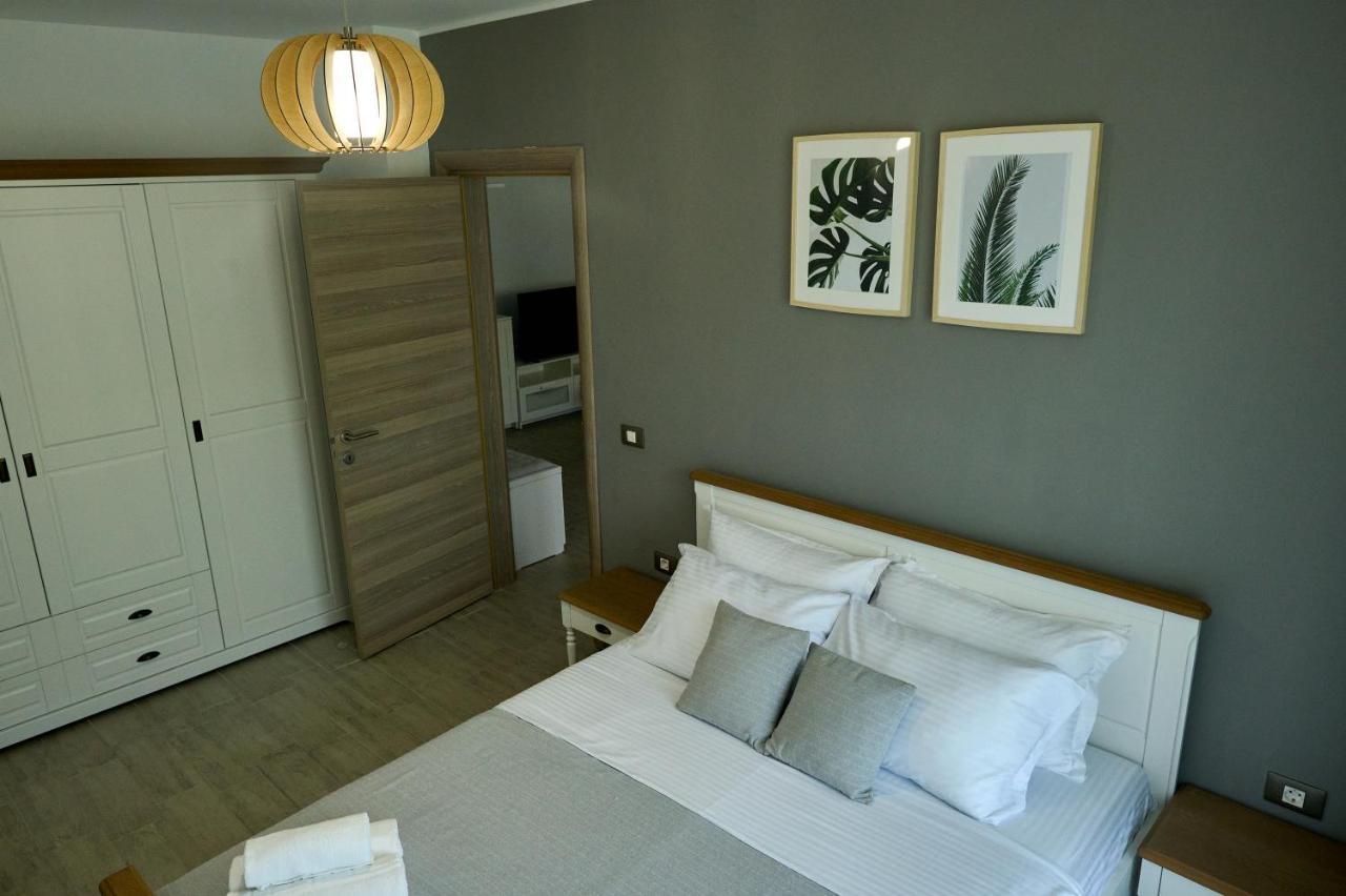 Sea Shore Apartments - Spa N Pools Beach Resort Mamaia Eksteriør bilde